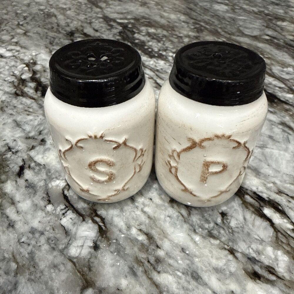 Salt and Pepper Ceramic Mason Jars Design